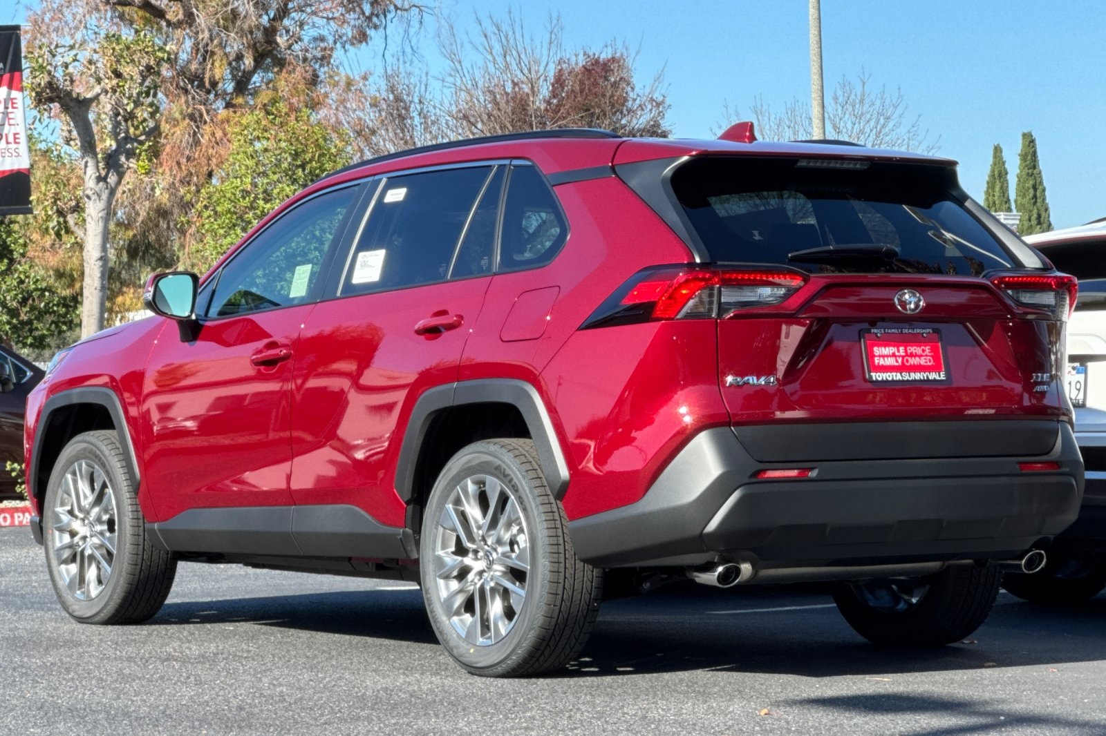 2025 Toyota RAV4 XLE Premium photo 3