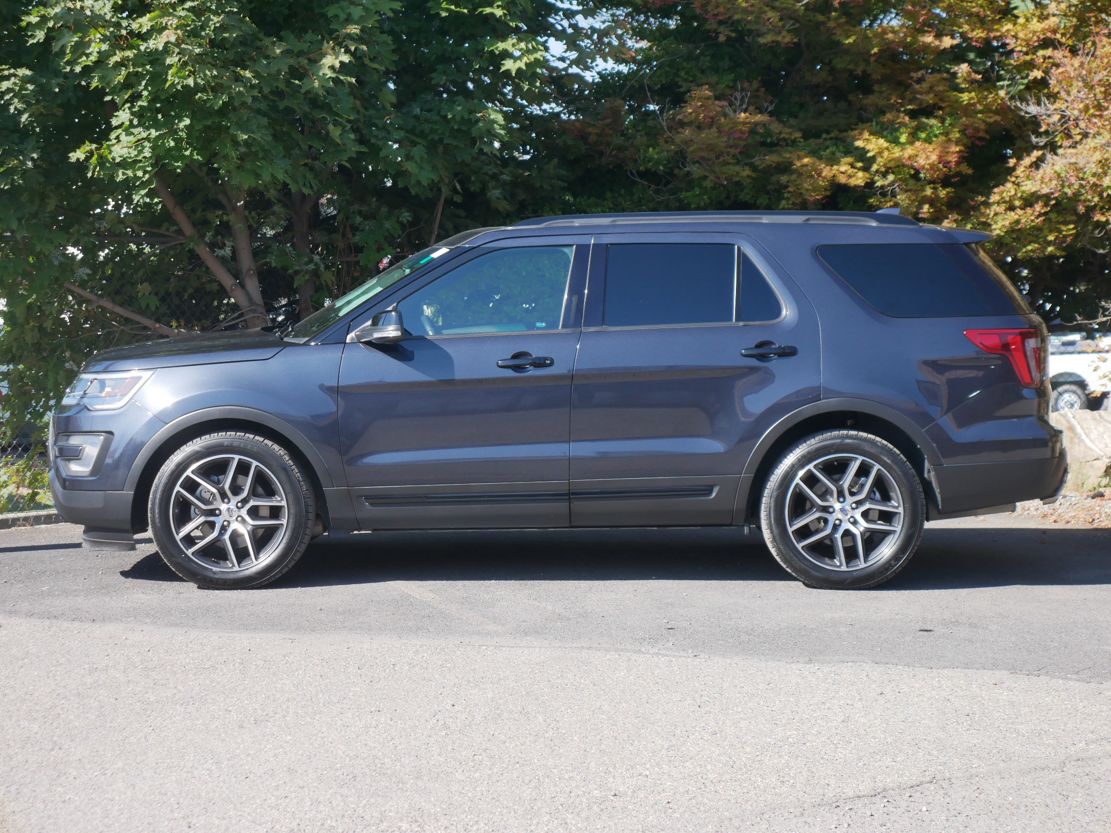 2017 Ford Explorer Sport photo 7
