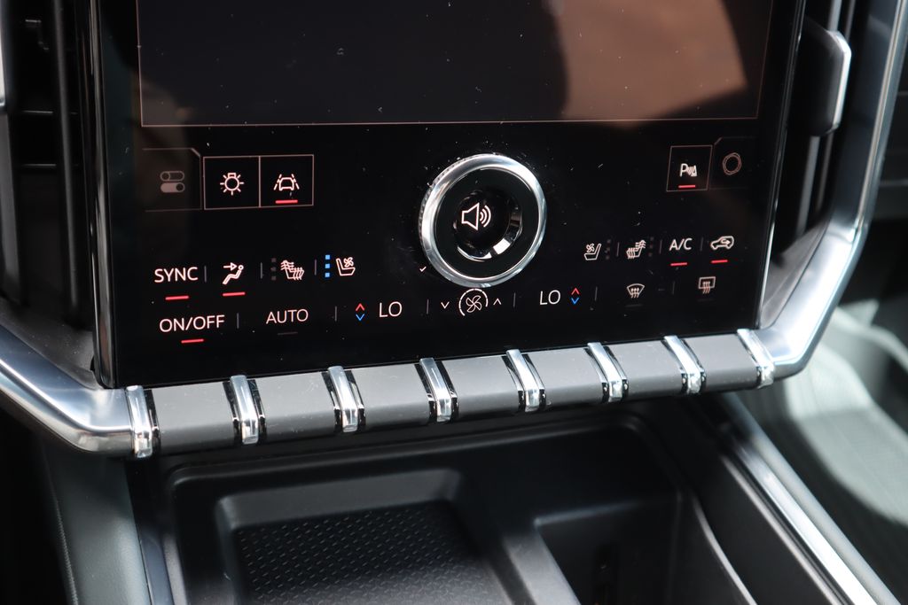 2024 Gmc Acadia AT4 photo 14