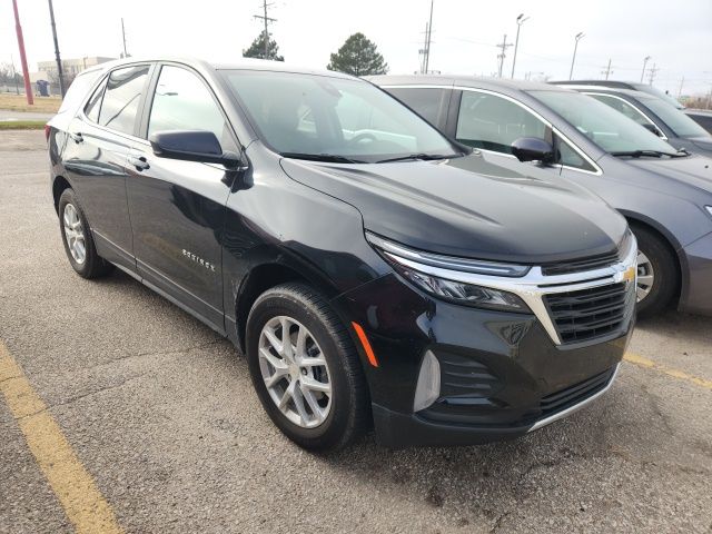 2024 Chevrolet Equinox LT's photo