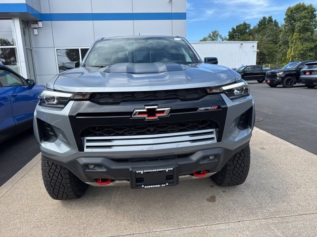 2026 Chevrolet Colorado ZR2 photo 2