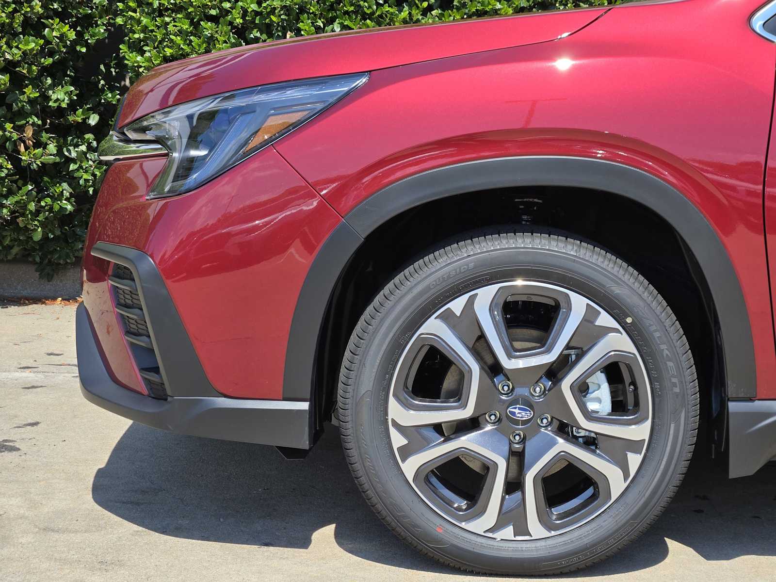 2025 Subaru Ascent Limited photo 4