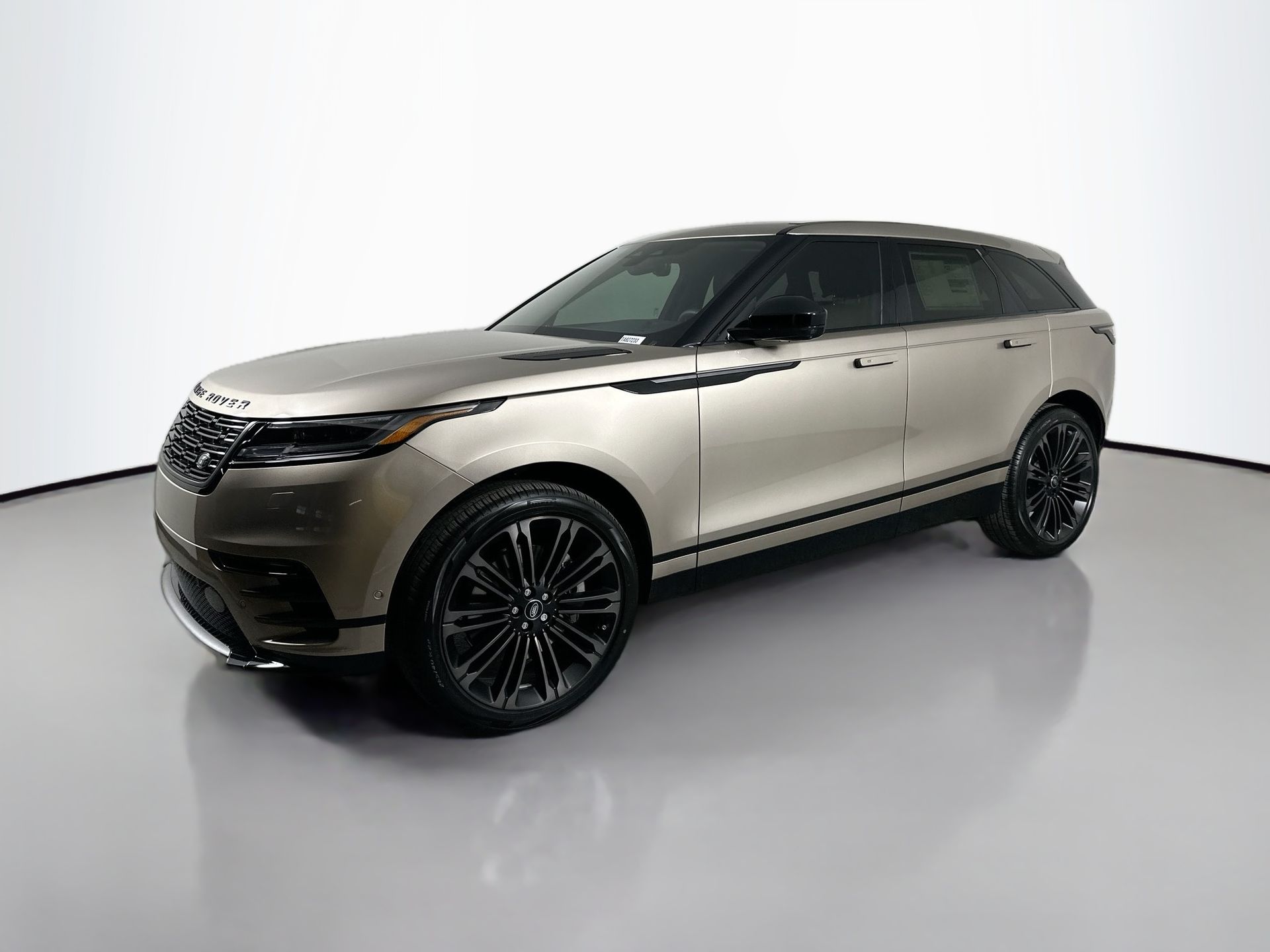 2026 Land Rover Range Rover Velar Dynamic SE's photo