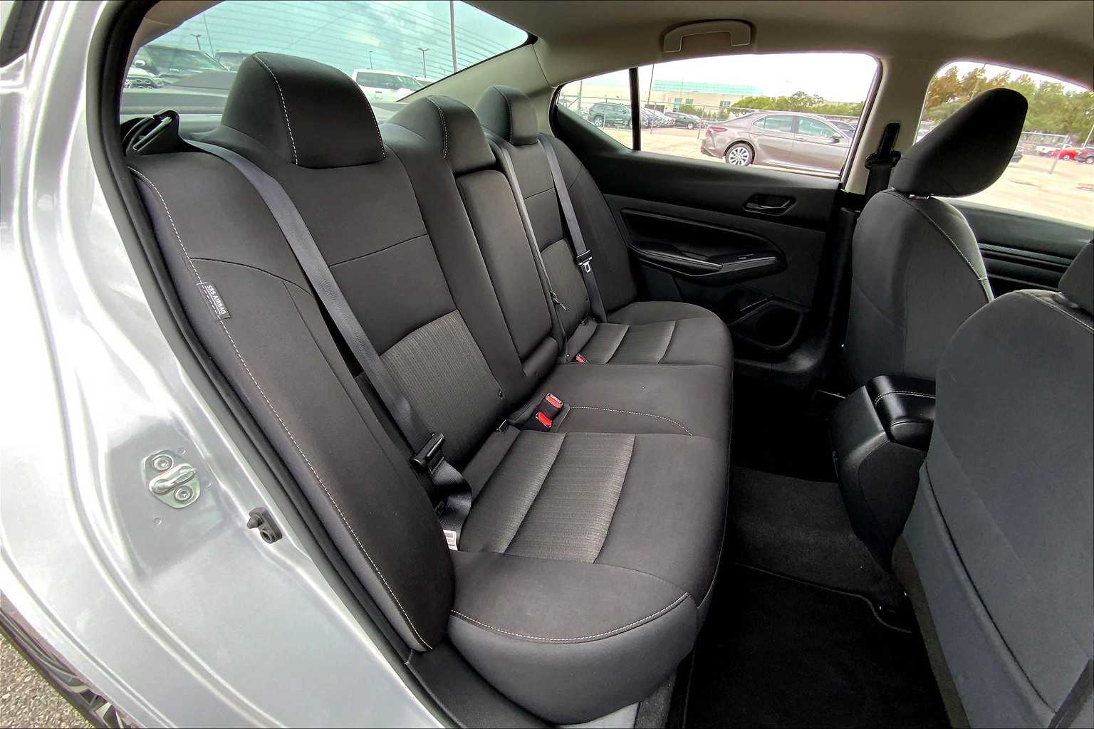 2024 Nissan Altima 2.5 SV photo 18