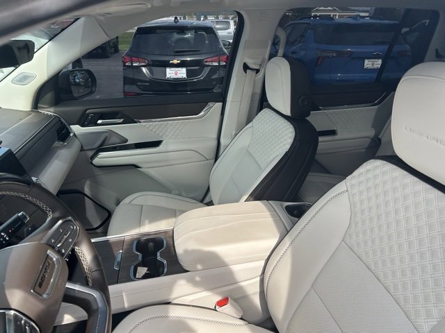 2024 Gmc Acadia Denali photo 40
