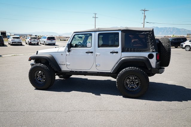 2008 Jeep Wrangler Unlimited Sahara photo 11