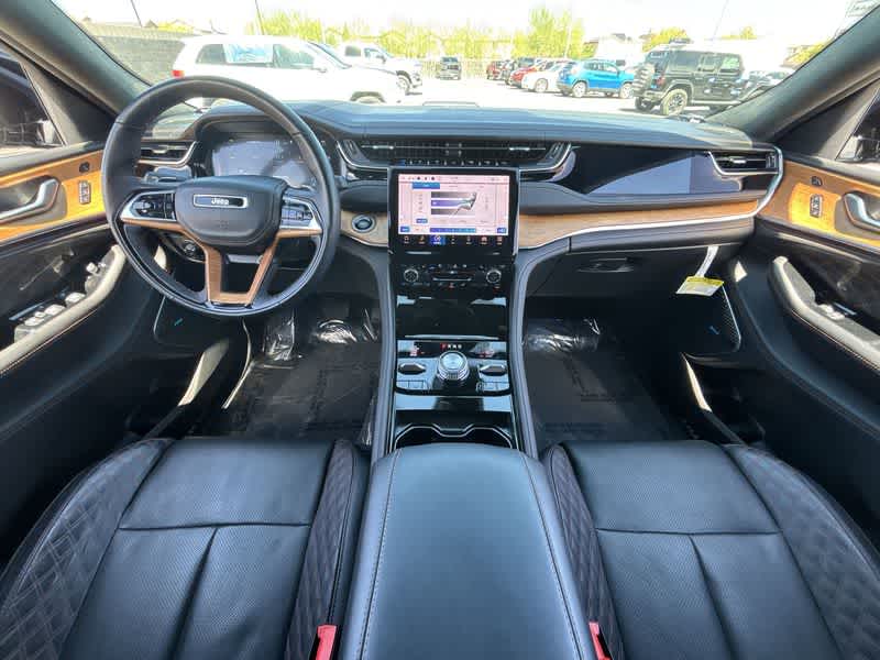 2023 Jeep Cherokee photo 14