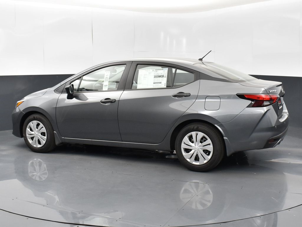 2025 Nissan Versa 1.6 S photo 4