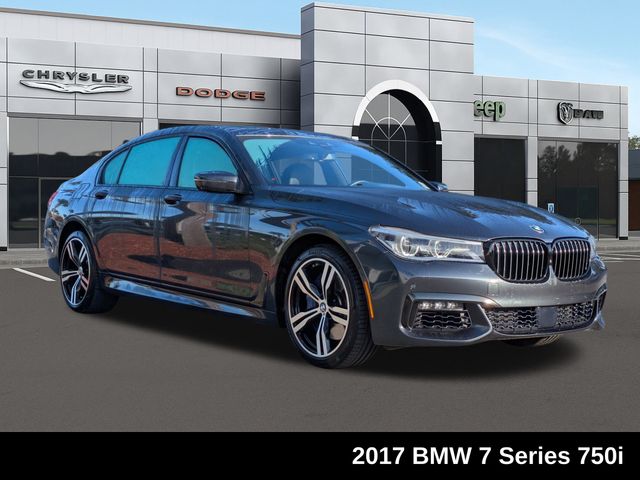 2017 BMW 7 Series 750i's photo