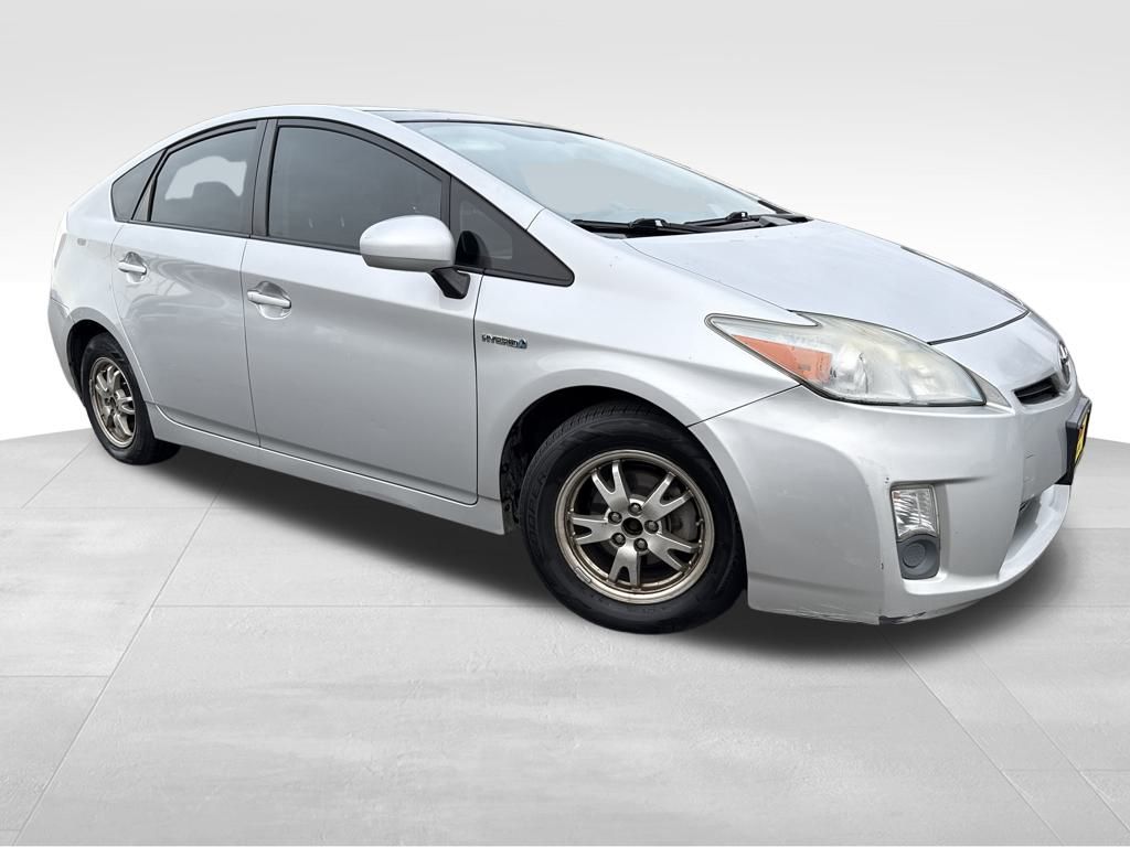 2010 Toyota Prius III