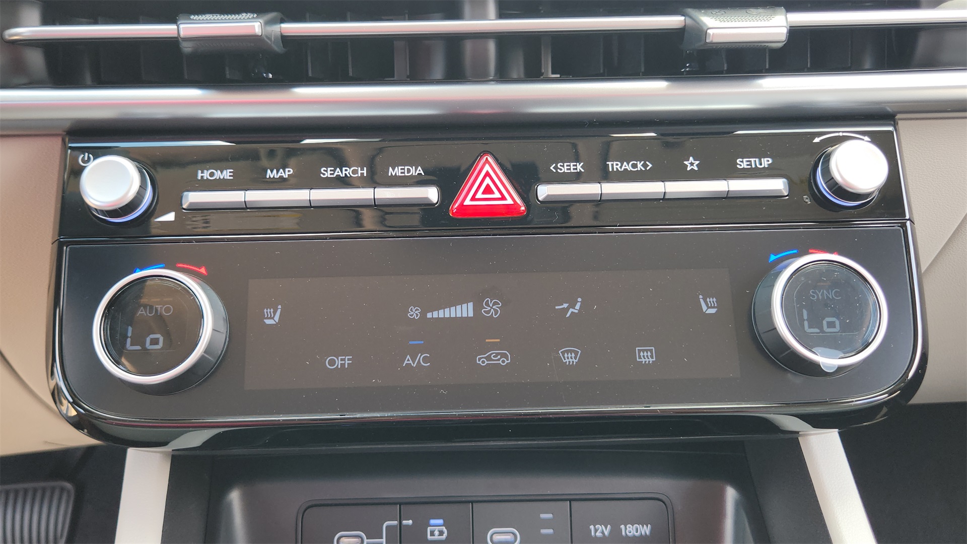 2025 Hyundai Tucson SEL photo 13