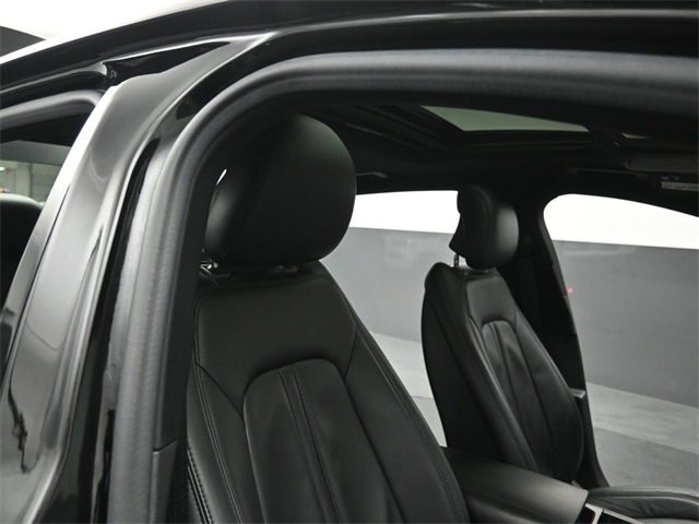 2017 LINCOLN MKZ - Image 31