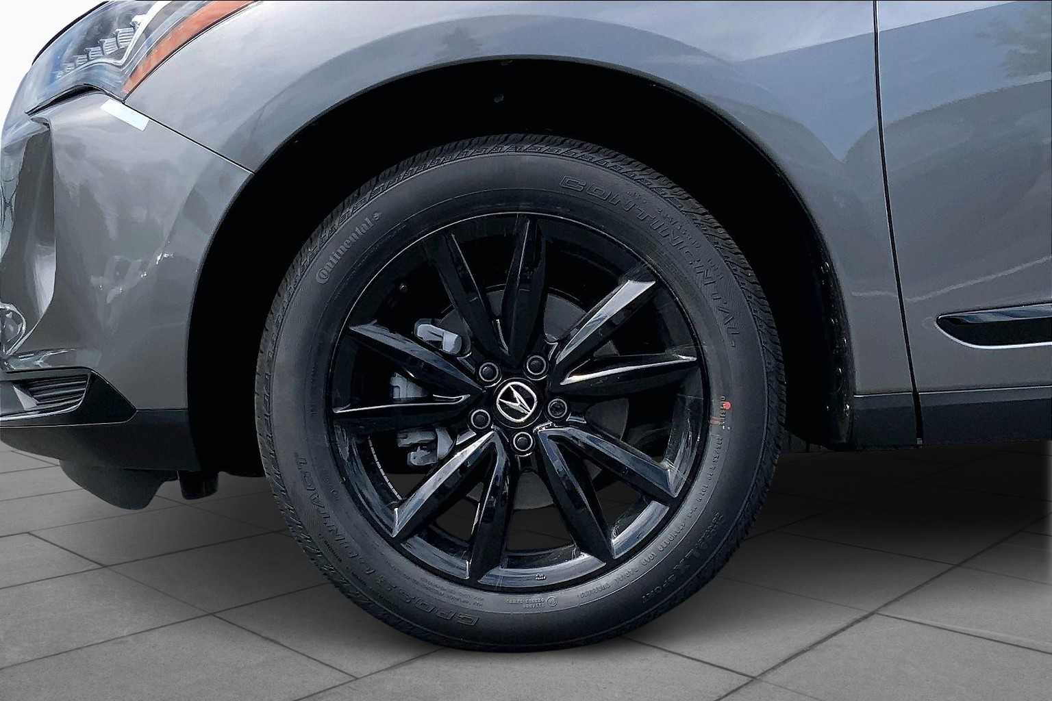 2025 Acura RDX Base photo 17