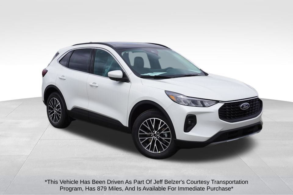 2025 Ford Escape PHEV's photo