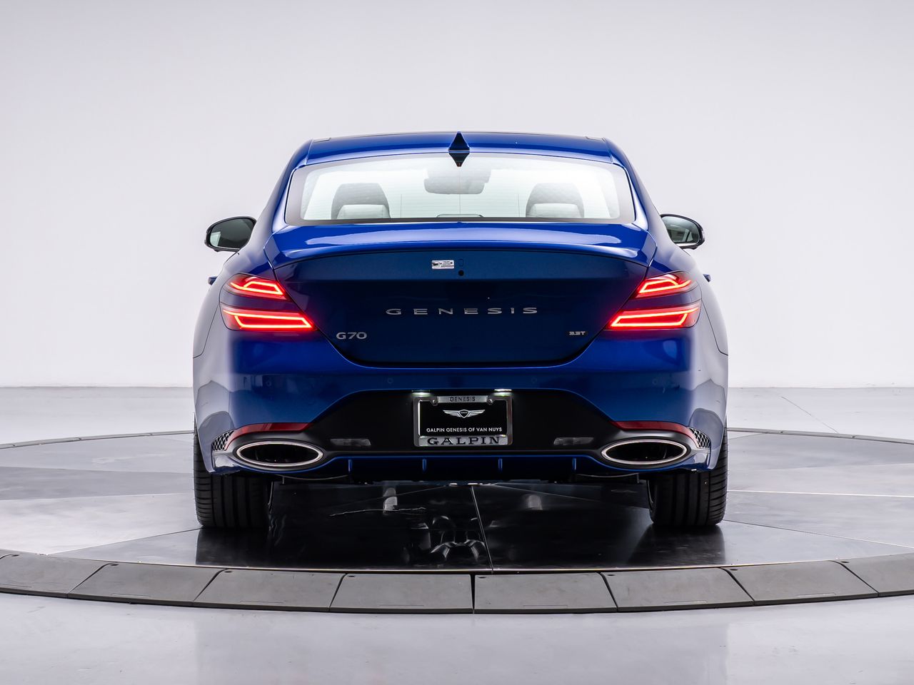2026 Genesis G70 3.3T Sport Prestige photo 4
