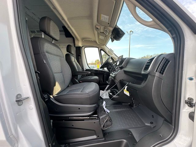 2025 Ram ProMaster 3500 Cargo Van photo 27