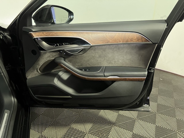 2019 Audi A8 L 55 photo 33