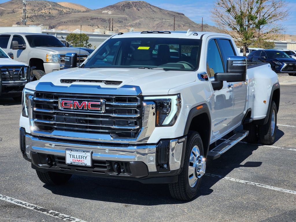 2025 Gmc Sierra 3500 HD SLT photo 4