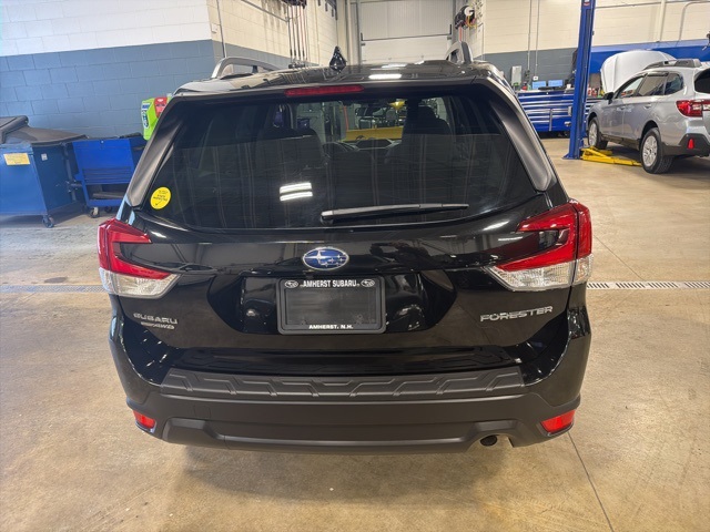 2021 Subaru Forester Premium photo 3