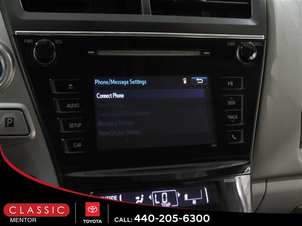 2017 Toyota Prius V Two photo 13