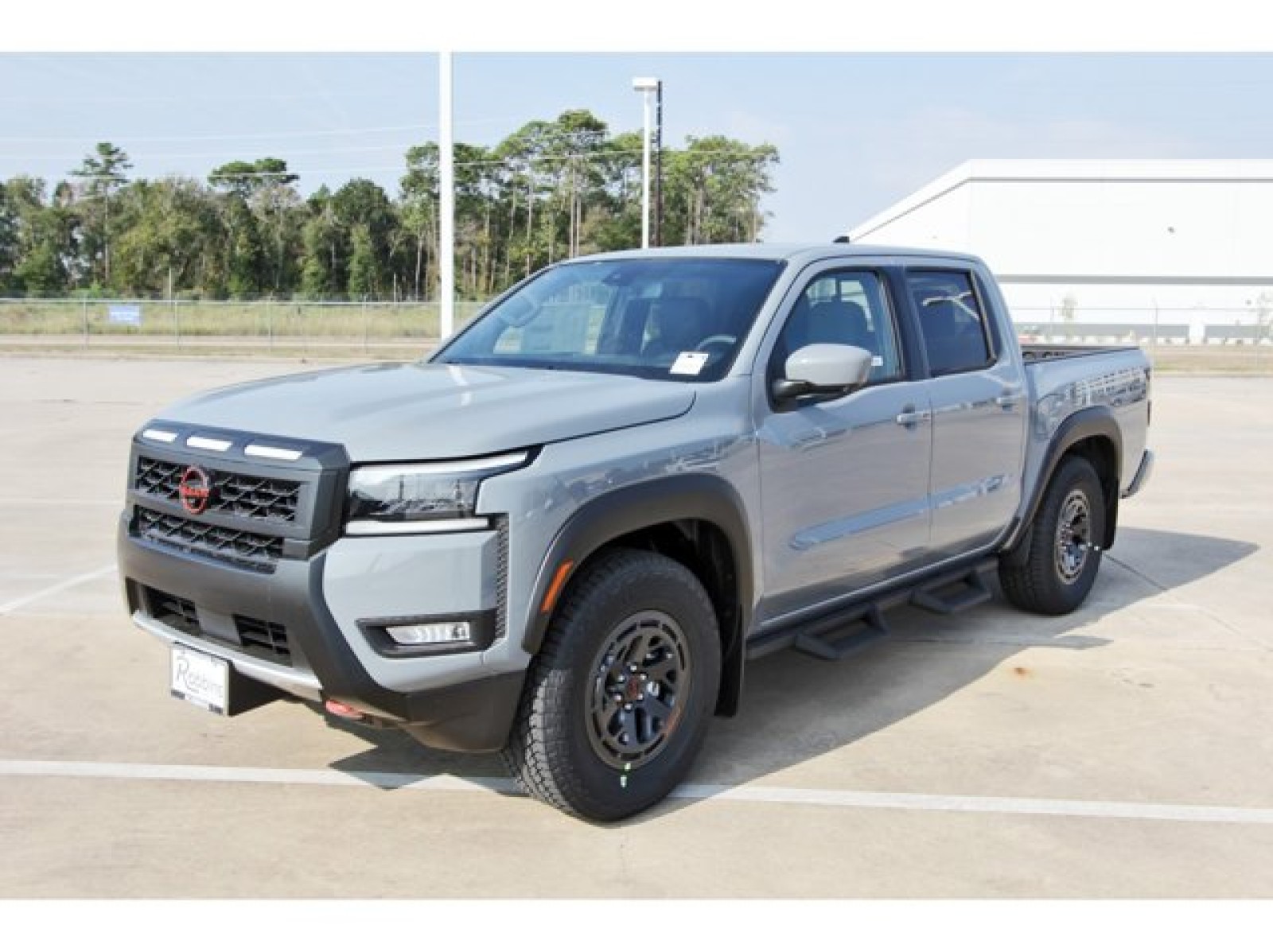 2026 Nissan Frontier PRO-X photo 2