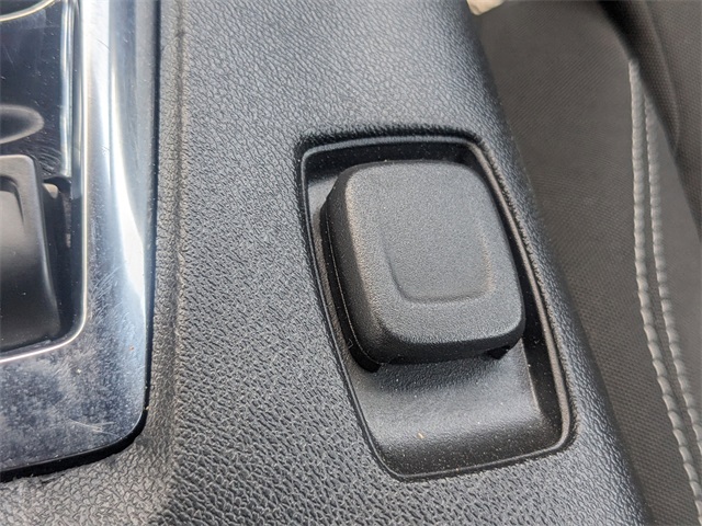 2022 Chevrolet Camaro 1LT photo 22