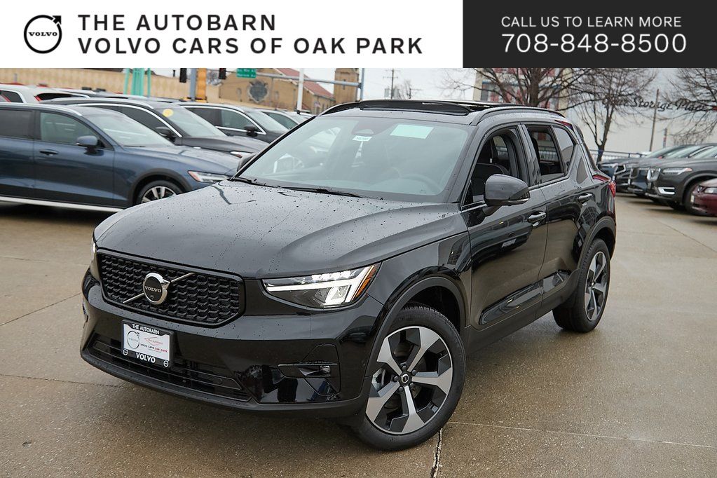 2026 VOLVO XC40 - Image 27