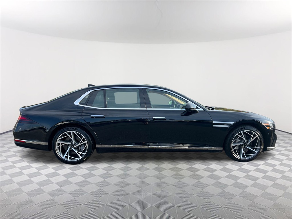 2025 Genesis G90 3.5T AWD photo 4