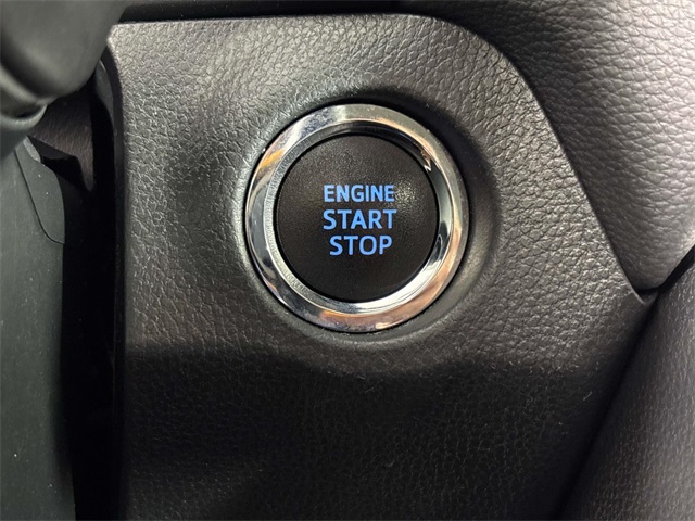 2022 Toyota RAV4 XLE photo 20