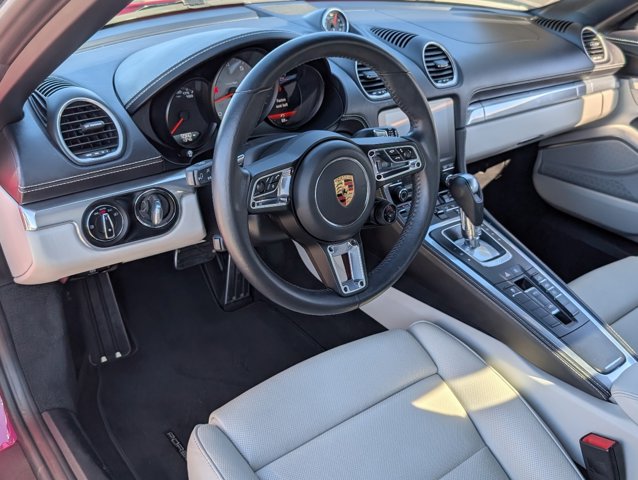 2024 Porsche Boxster S photo 4