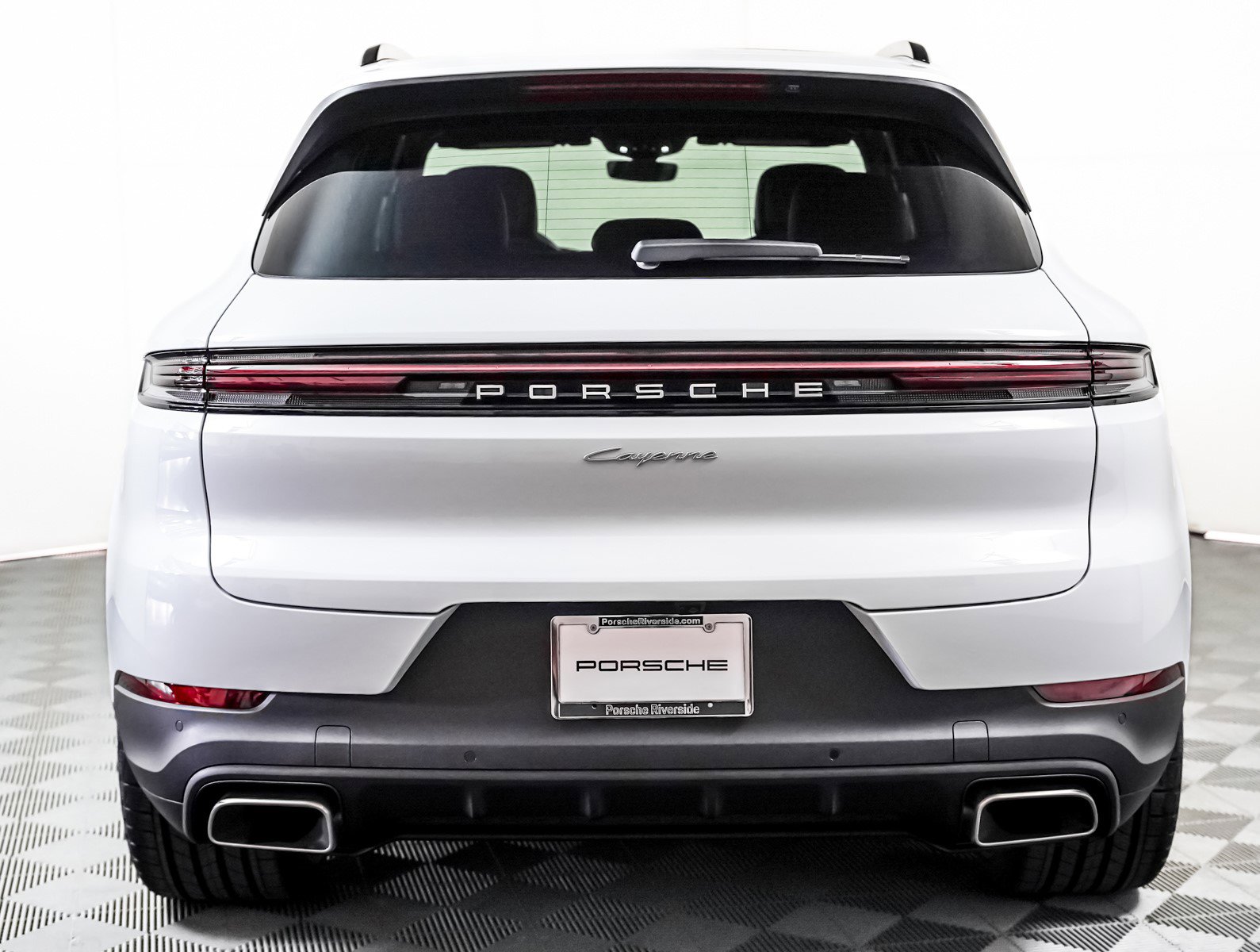2026 Porsche Cayenne photo 11