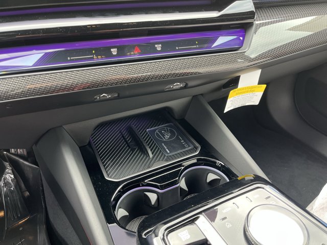 2026 Bmw 550e xDrive photo 12