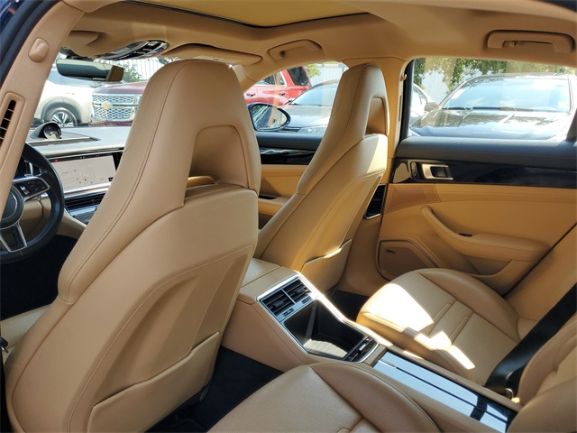2018 Porsche Panamera 4 photo 25