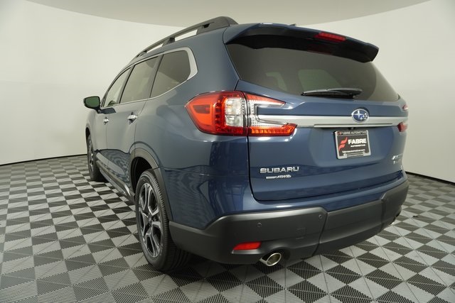 2025 Subaru Ascent Touring photo 4
