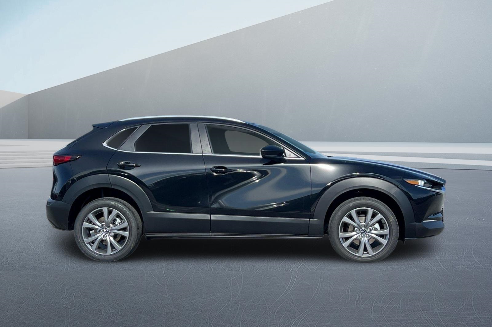 2025 Mazda CX-30 2.5 S Preferred photo 2