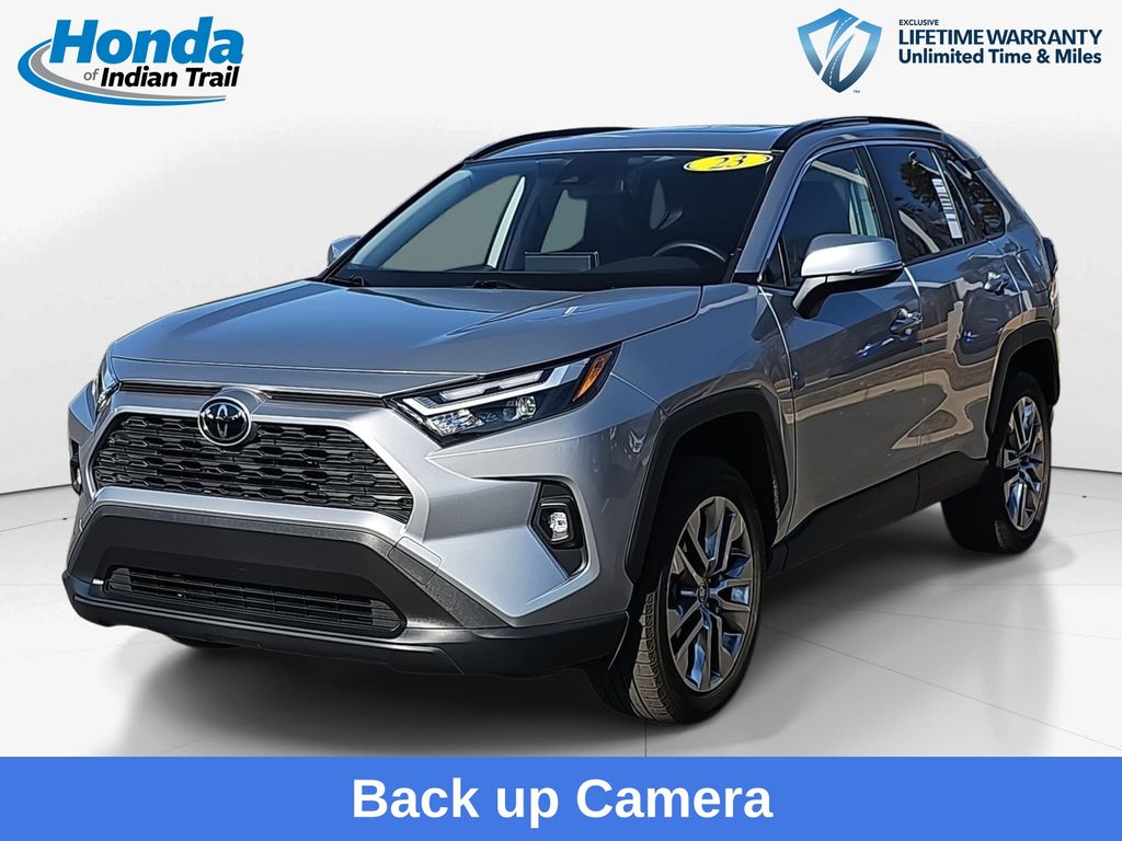 2023 Toyota RAV4 XLE Premium's photo
