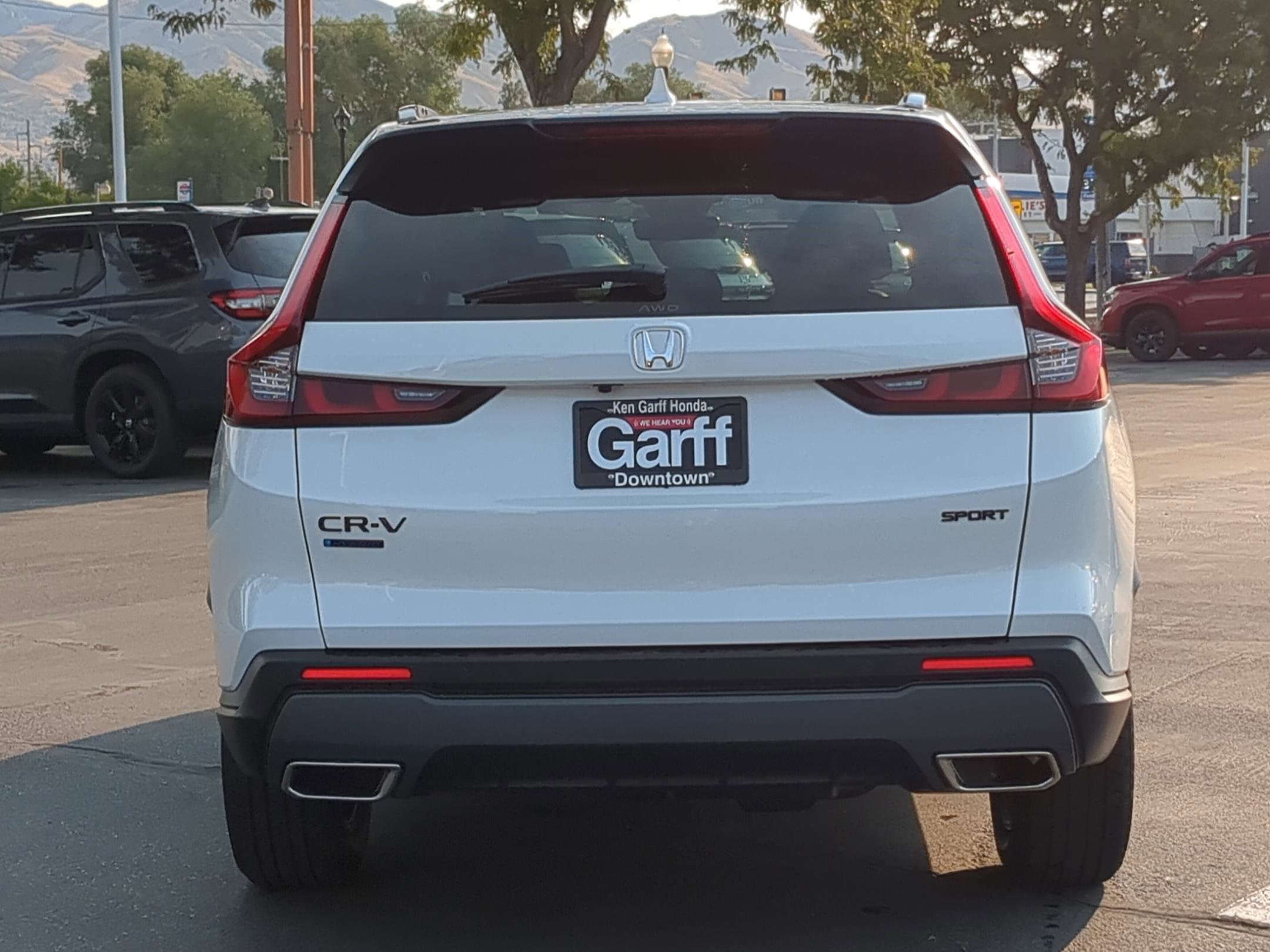 2026 Honda CR-V Hybrid Sport-L photo 4