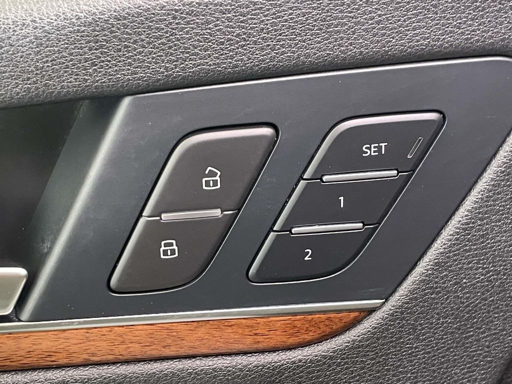 2022 Audi Q5 45 S line Premium photo 29
