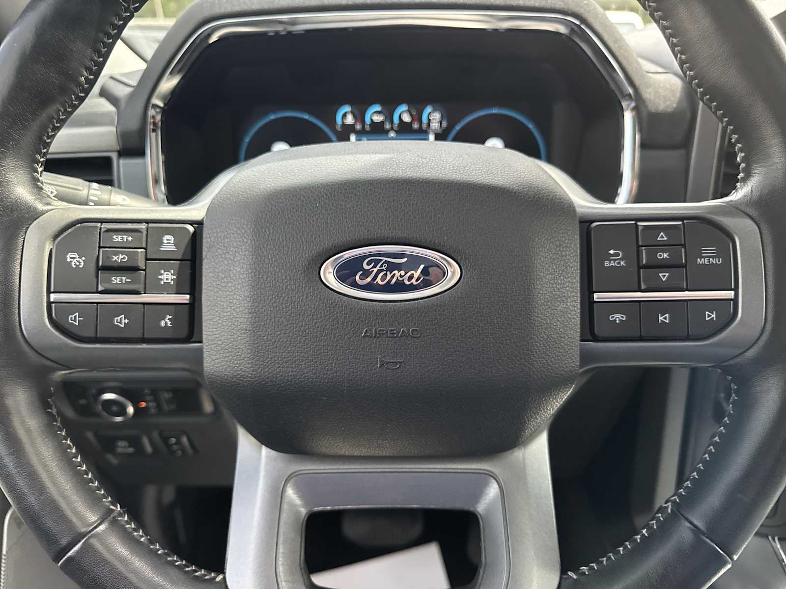 2022 Ford F-150 Lariat photo 31