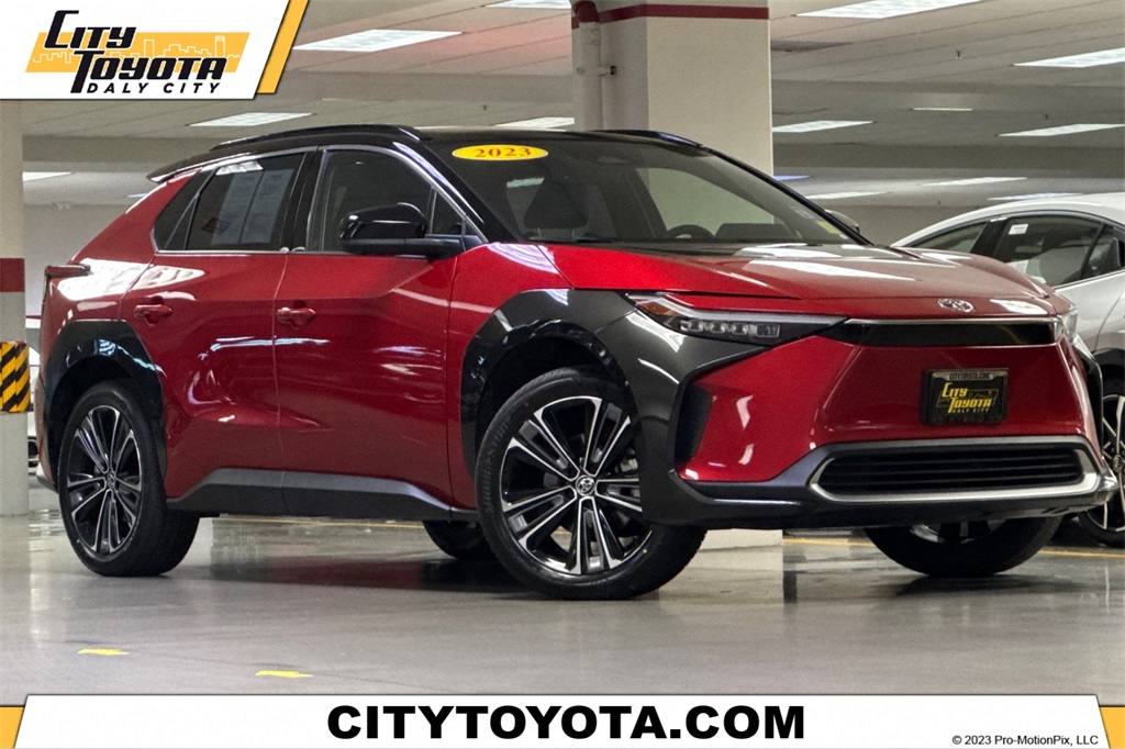 2023 Toyota bZ4X Limited's photo