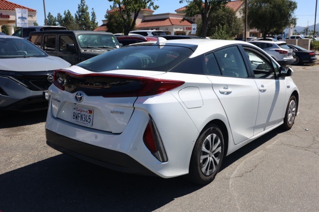 2021 Toyota Prius Prime Limited photo 3