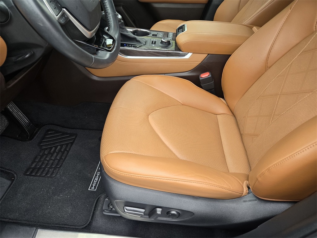 2022 Toyota Highlander Platinum photo 20