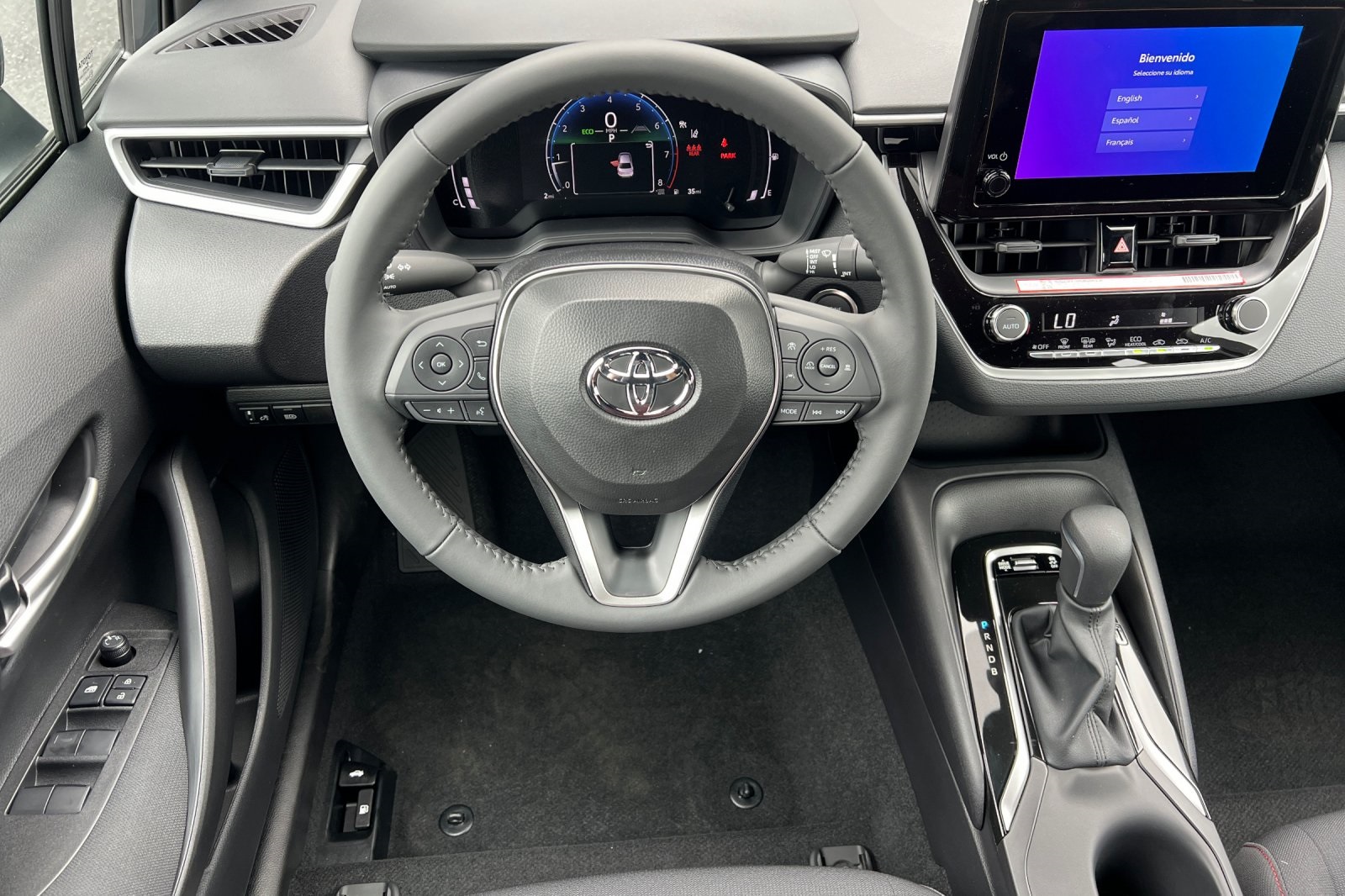 2026 Toyota Corolla SE photo 14