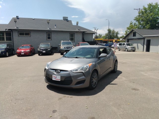 2015 Hyundai Veloster BASE