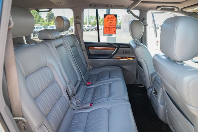 2006 Lexus LX 470 photo 29