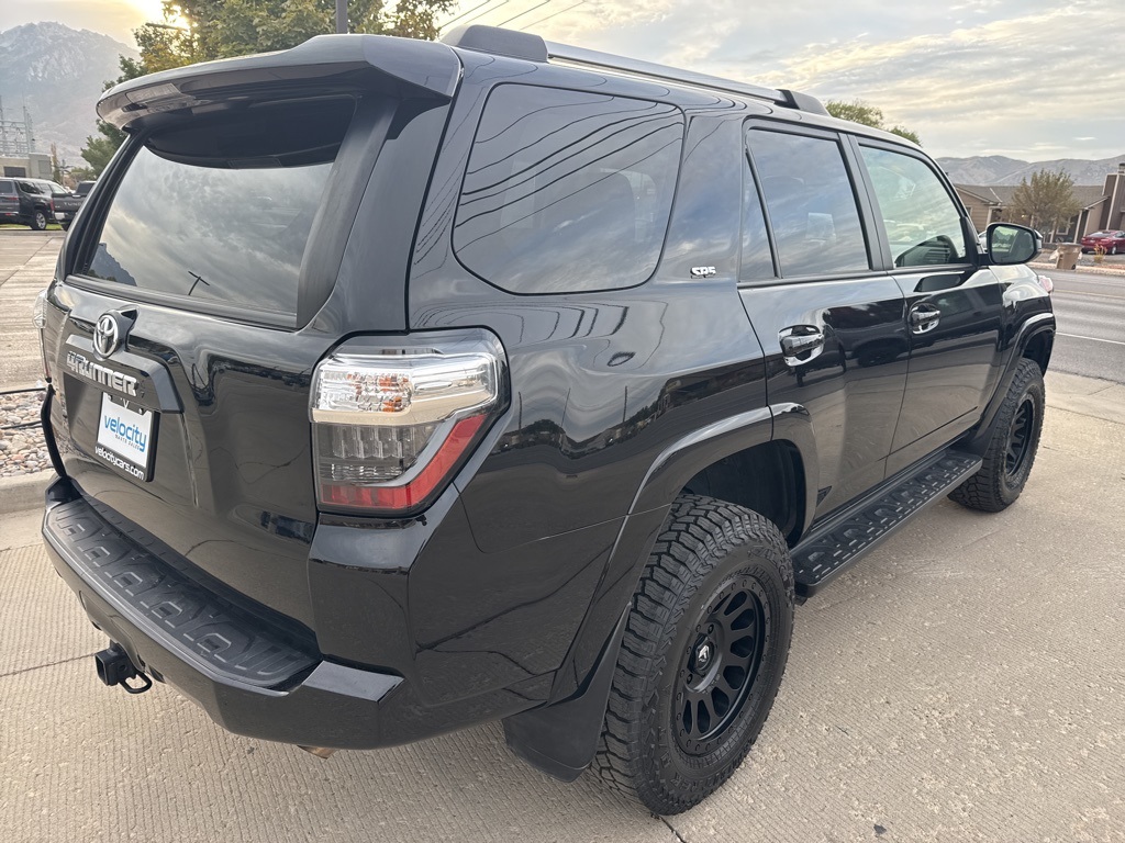 2024 Toyota 4Runner SR5 photo 3