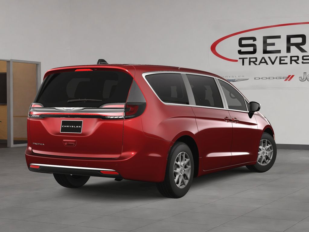 2025 Chrysler Pacifica photo 3
