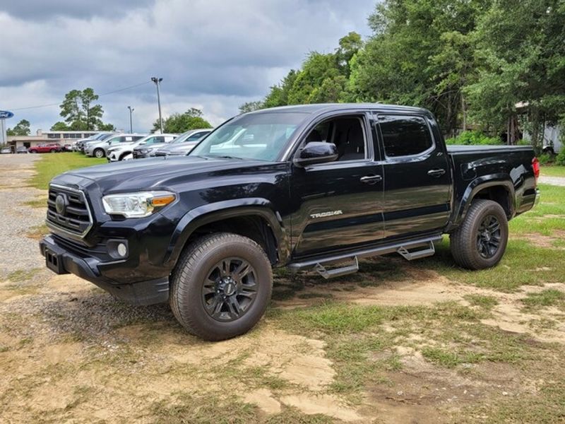 2019 Toyota Tacoma SR5 photo 3