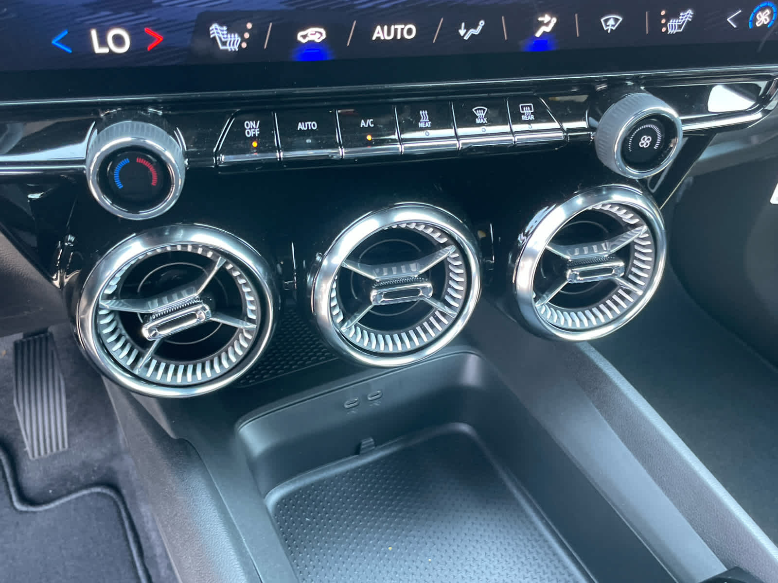 2025 Chevrolet Blazer EV photo 34