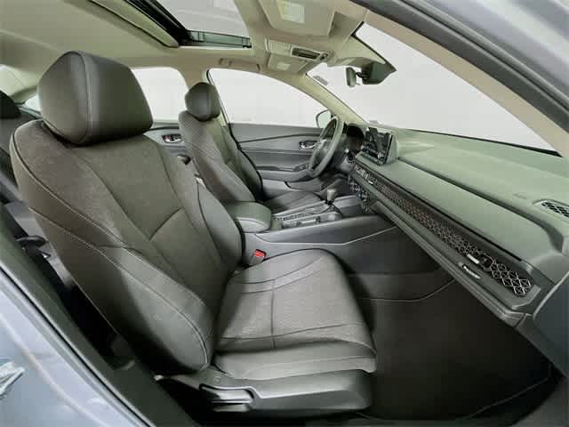2025 Honda Accord SE photo 29